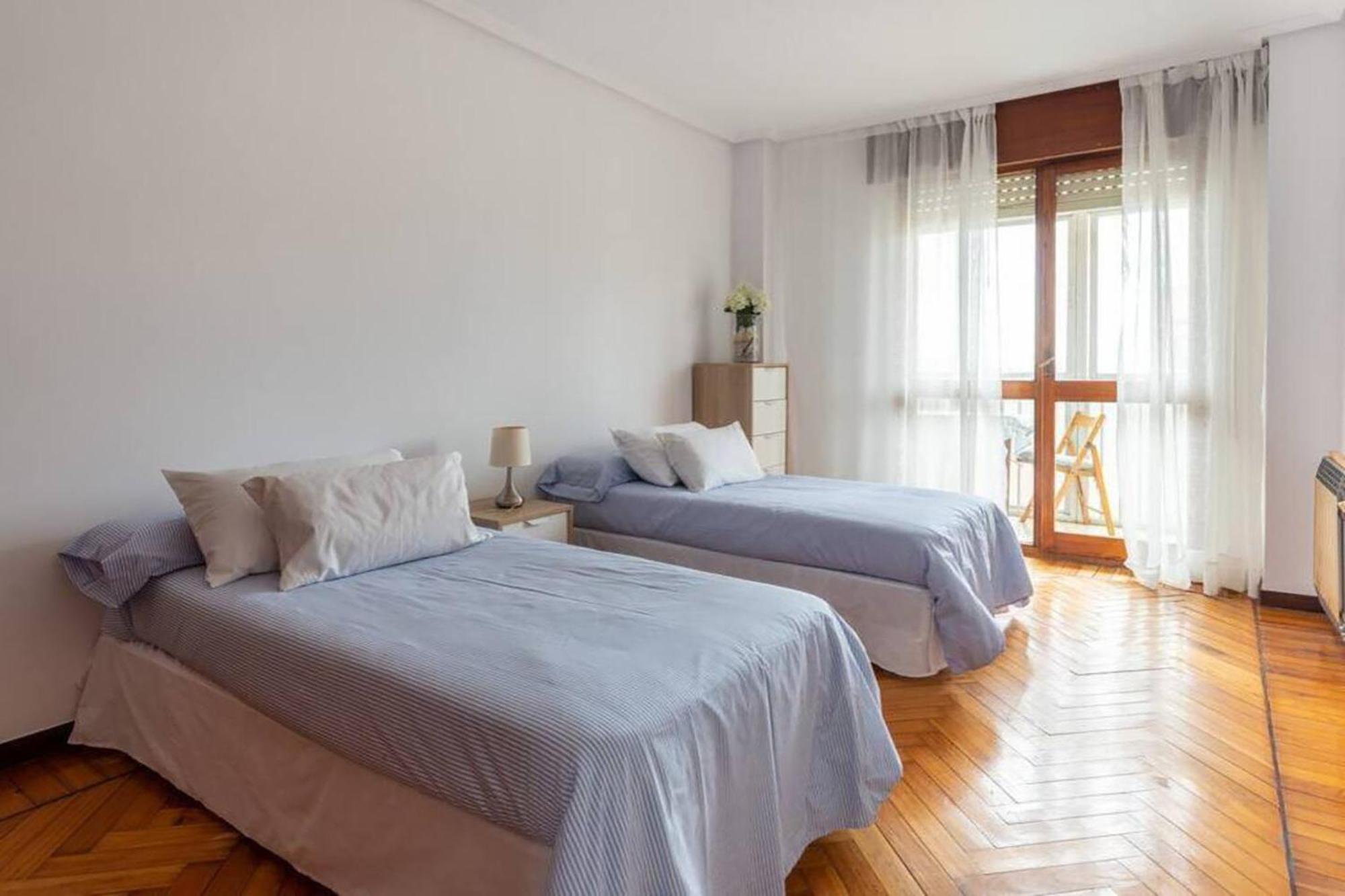 Apartamento En Alto Miranda Con Parking Apartment Santander Exterior photo